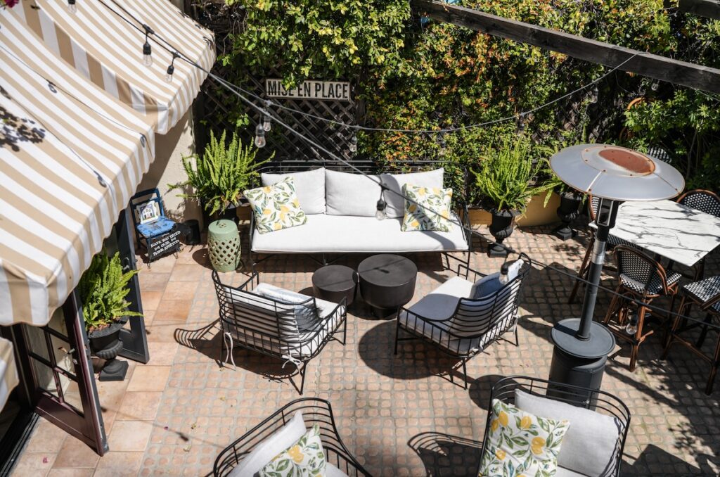 The sunny courtyard in Petit Soleil, a San Luis Obispo boutique hotel